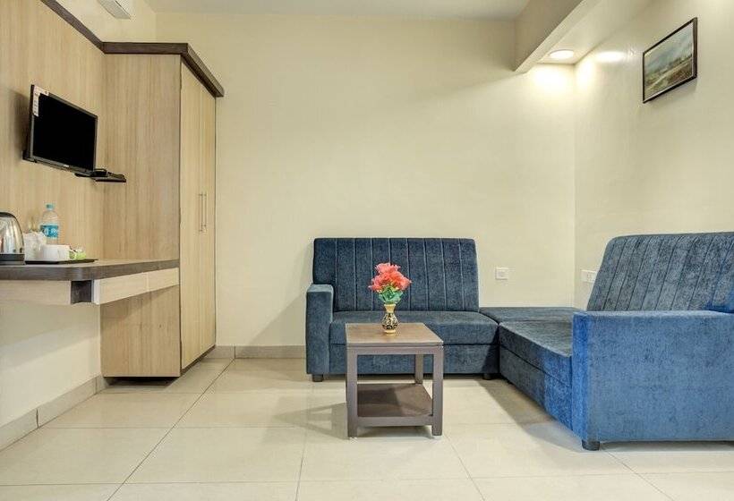 호텔 Treebo Golden Inn, 700 Mtrs From Promenade Beach