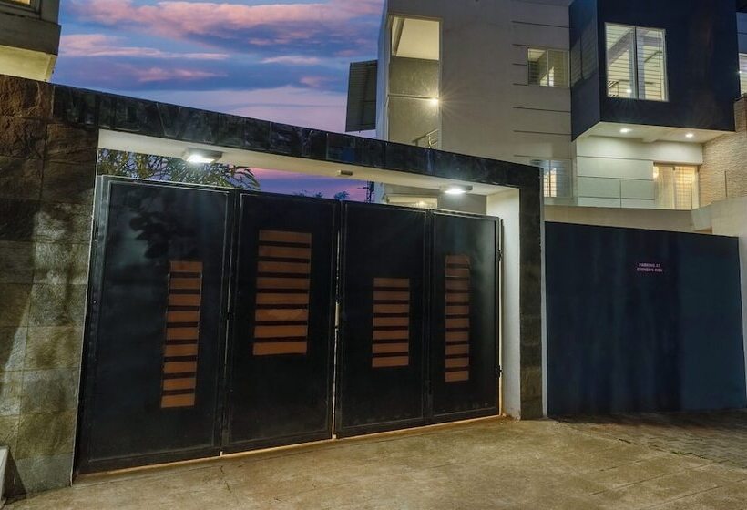 ホテル Treebo Midvalley Residence