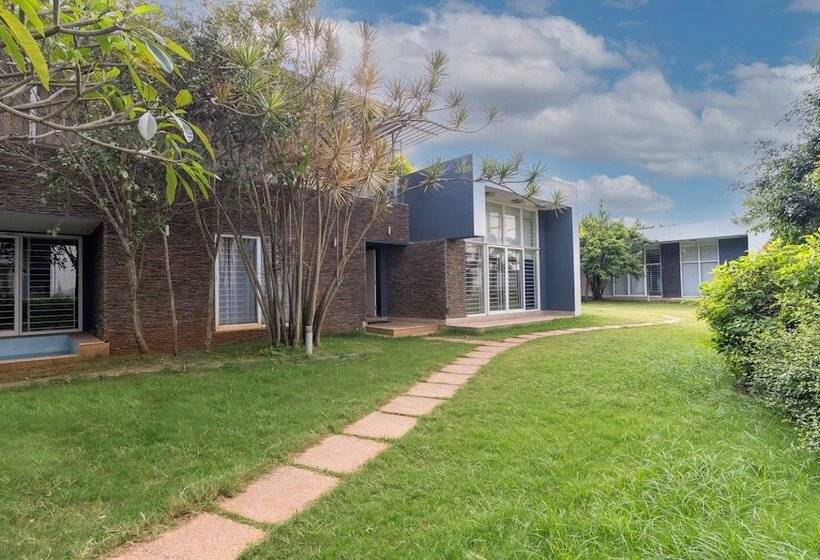 ホテル Treebo Midvalley Residence