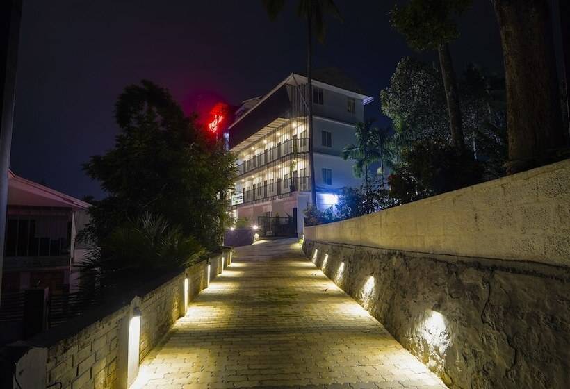 酒店 Treebo Regalia Inn Civil Station