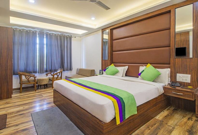 Отель Sunrise Retreat Homestay Agra Near Taj Mahal