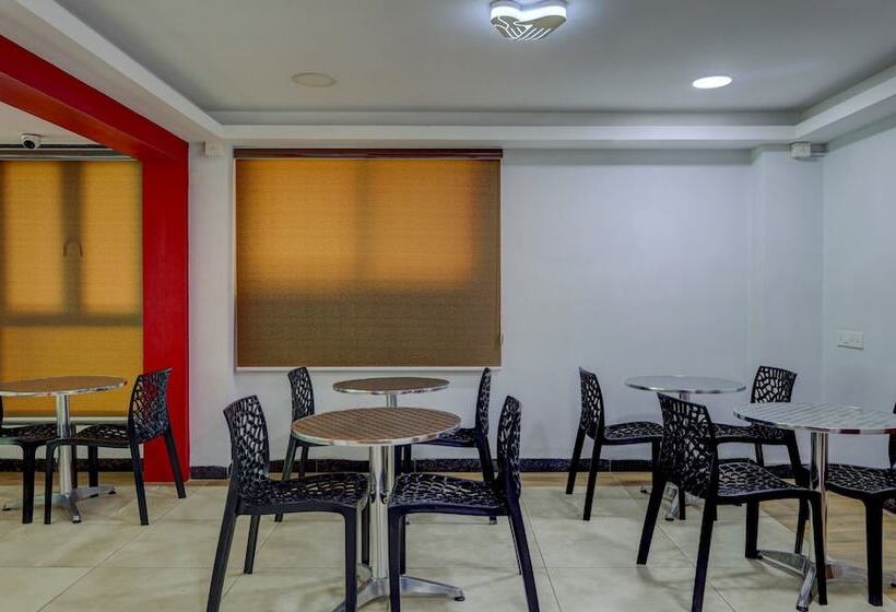 Отель Treebo Vetri Supreme Residency