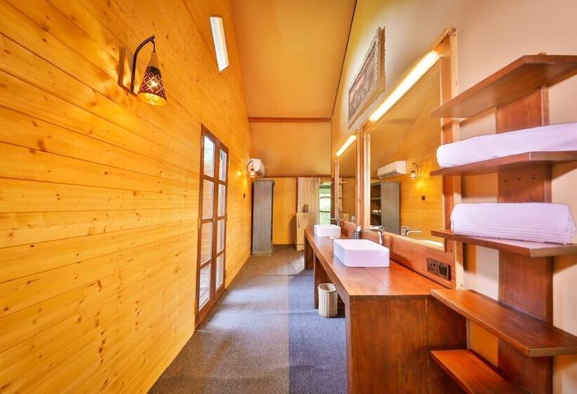 Отель Tribe Yala  Luxury Camping