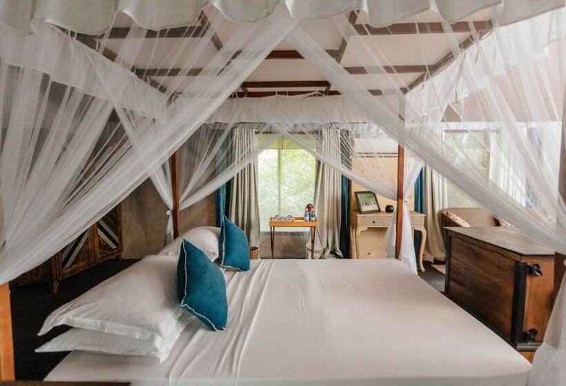 Отель Tribe Yala  Luxury Camping