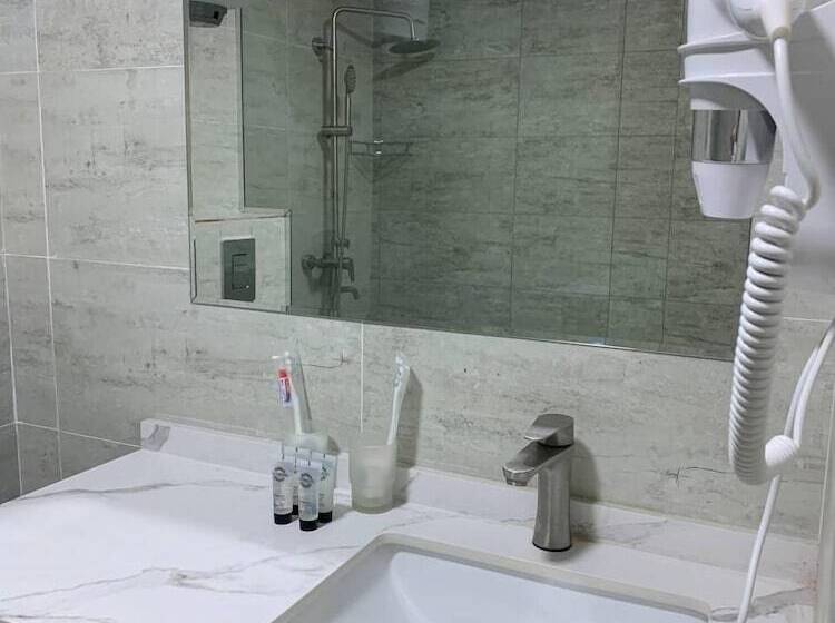 هتل Vzmorie Resort