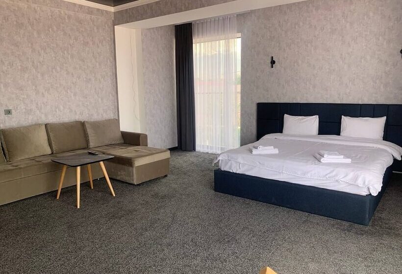 هتل Vzmorie Resort