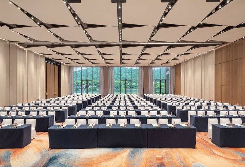 Hualuxe Hotels And Resorts Sanya Yalong Bay Resort, An Ihg