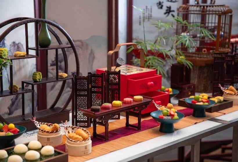 Hualuxe Hotels And Resorts Sanya Yalong Bay Resort, An Ihg