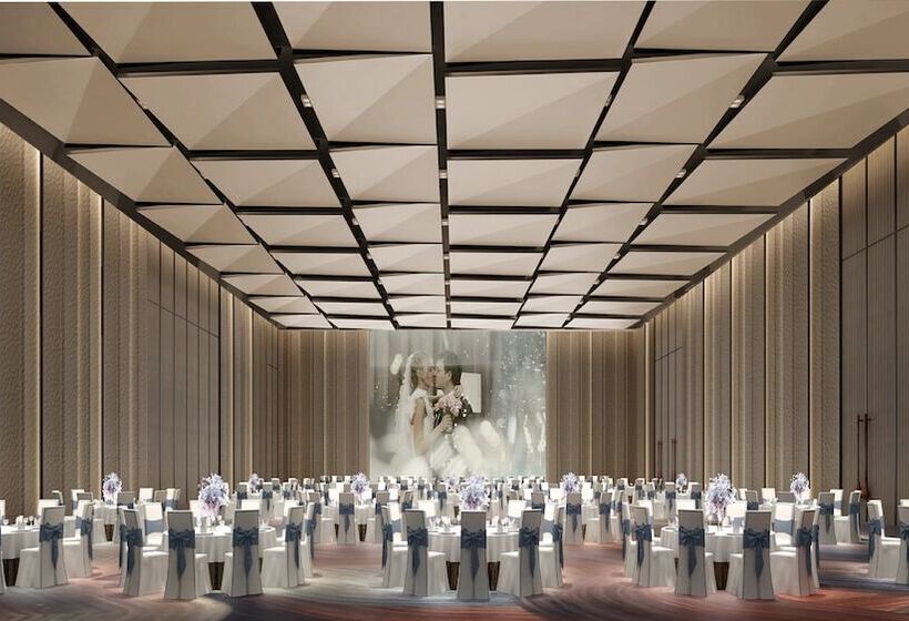 Hualuxe Hotels And Resorts Sanya Yalong Bay Resort, An Ihg