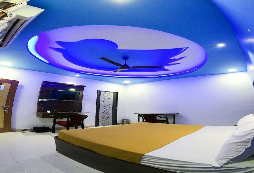 Kings Hotel & Resort