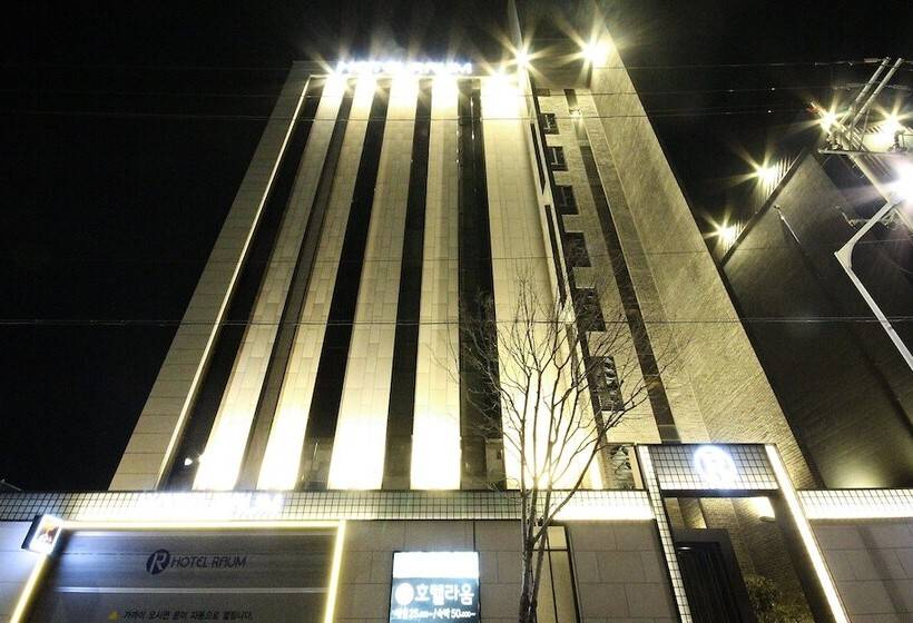 فندق على الطريق Busan Jeonggwan Raum