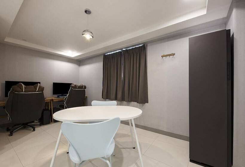 모텔 Cheongju Hotel Persona