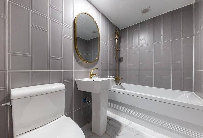 מוטל Cheongju Yongam Sloth