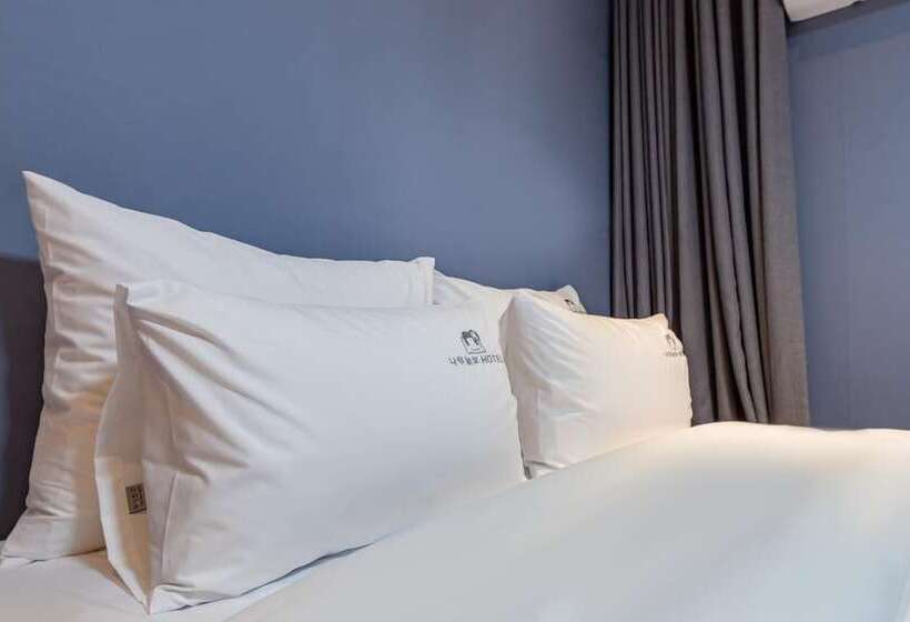 מוטל Cheongju Yongam Sloth