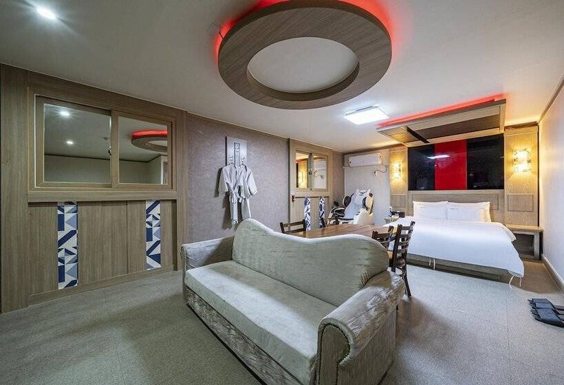 汽车旅馆  Daejeon Yuseong K7 Pctel