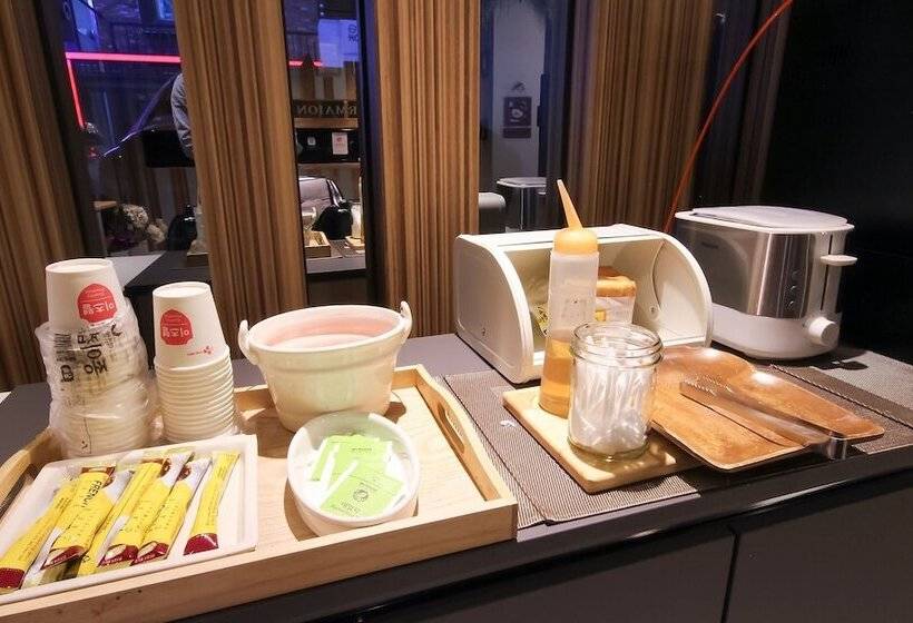 מוטל Geojedo Gohyeon The M