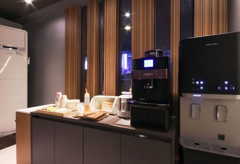 מוטל Geojedo Gohyeon The M