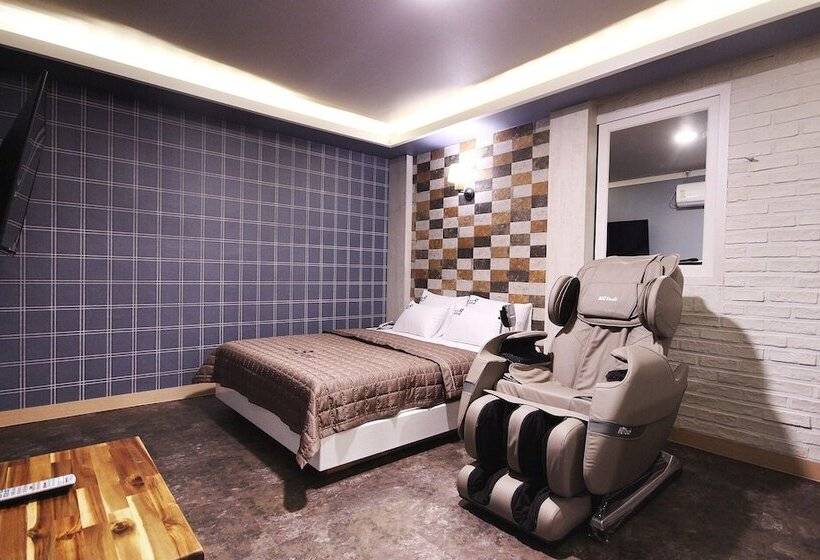 מוטל Gumi Indong Nine