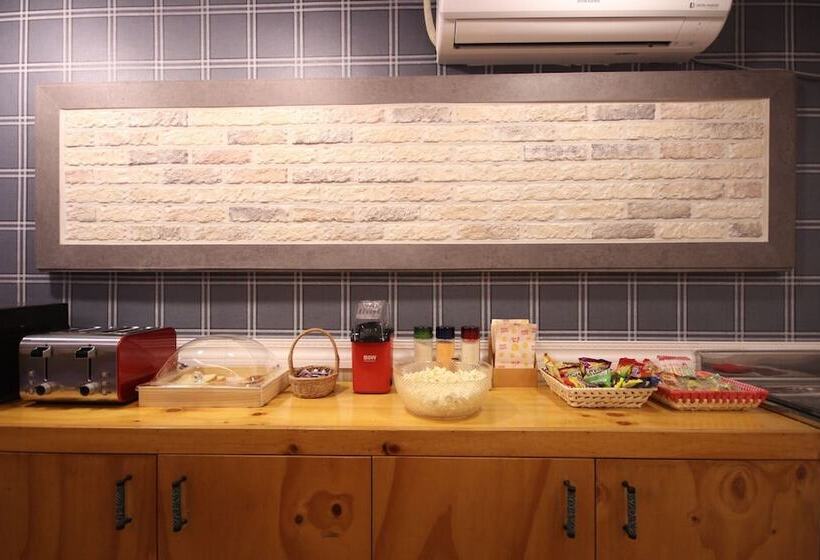 汽车旅馆  Gumi Indong Nine