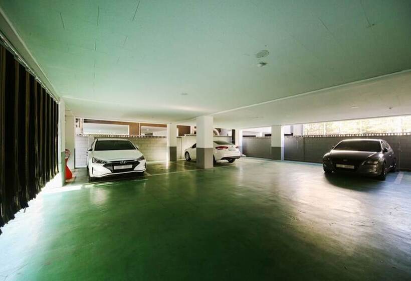 מוטל Gumi Indong Nine