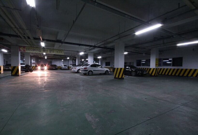 فندق على الطريق Gumi Okgye Cosmo