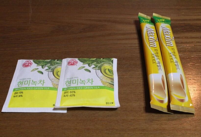 فندق على الطريق Gumi Okgye Cosmo