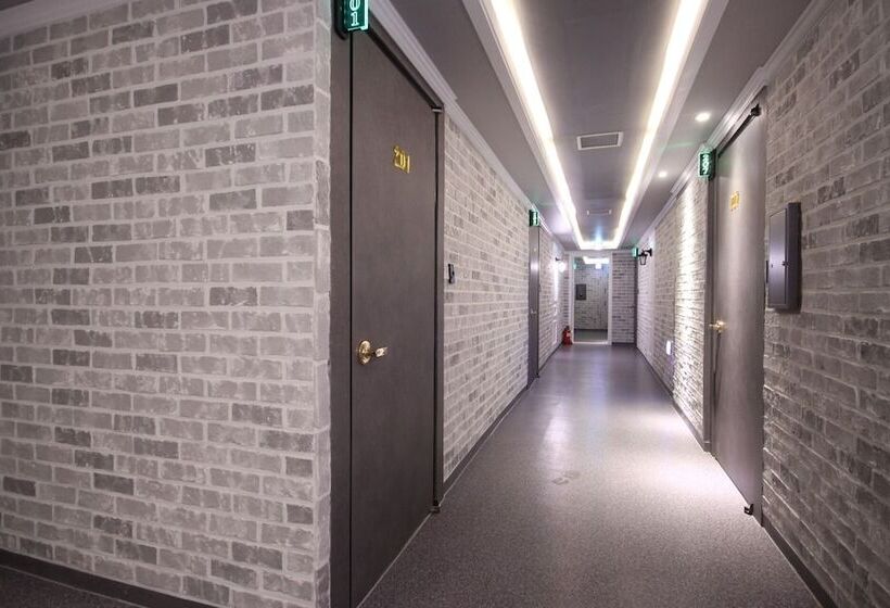 汽车旅馆  Gumi Wonpyeongdong Hotel Ruby