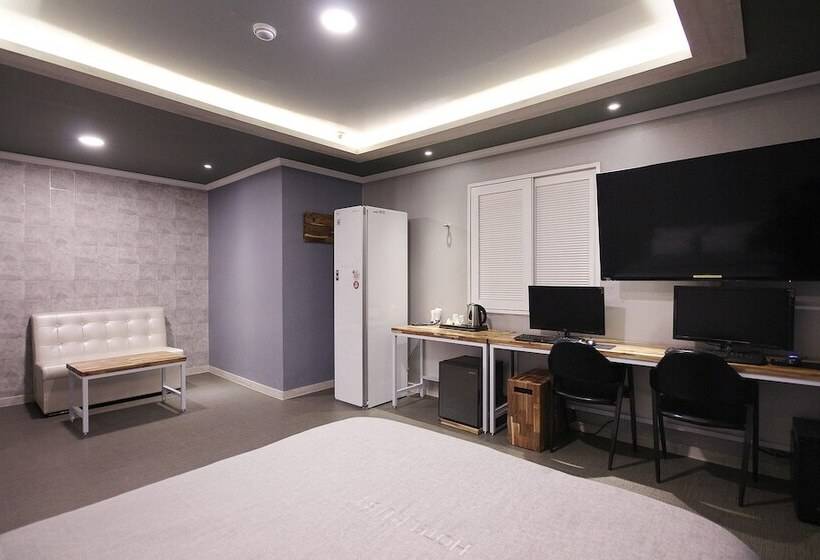 汽车旅馆  Gumi Wonpyeongdong Hotel Ruby