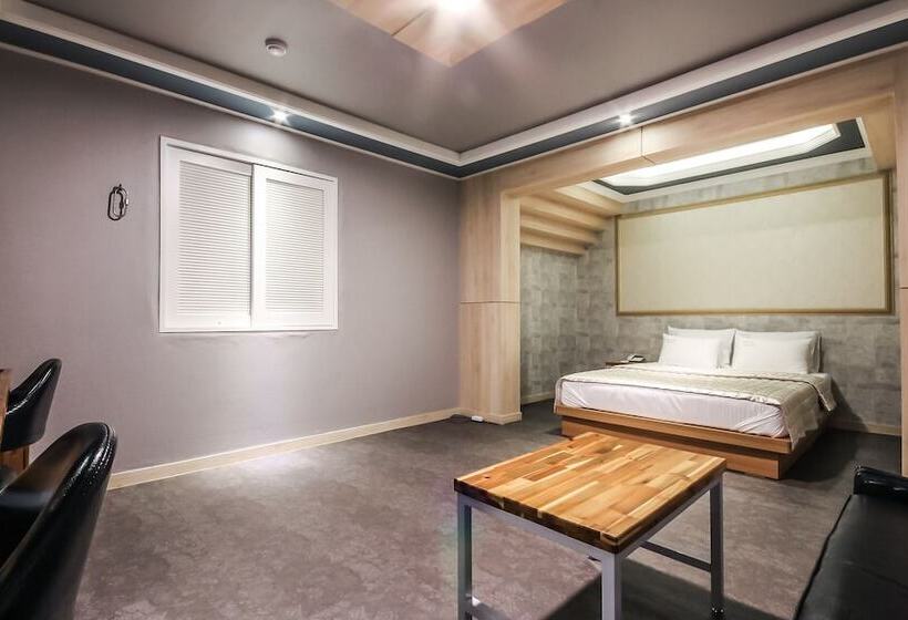 汽车旅馆  Gumi Wonpyeongdong Hotel Ruby