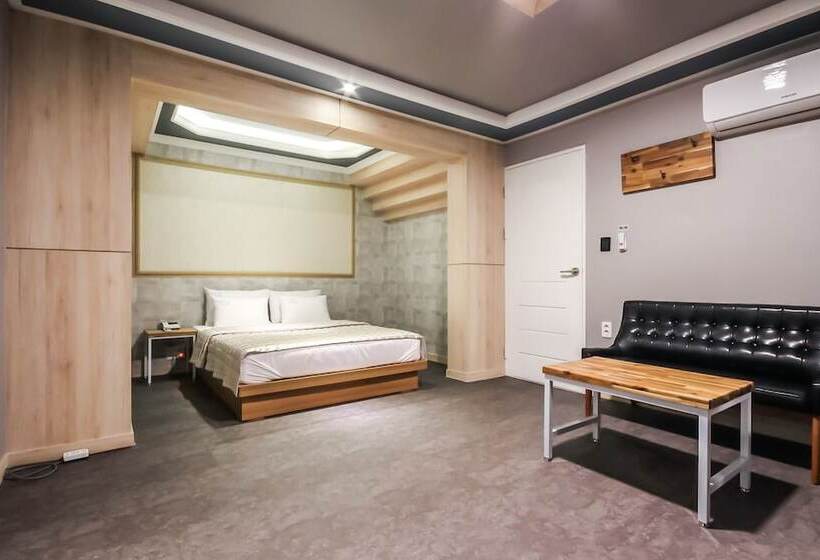 汽车旅馆  Gumi Wonpyeongdong Hotel Ruby