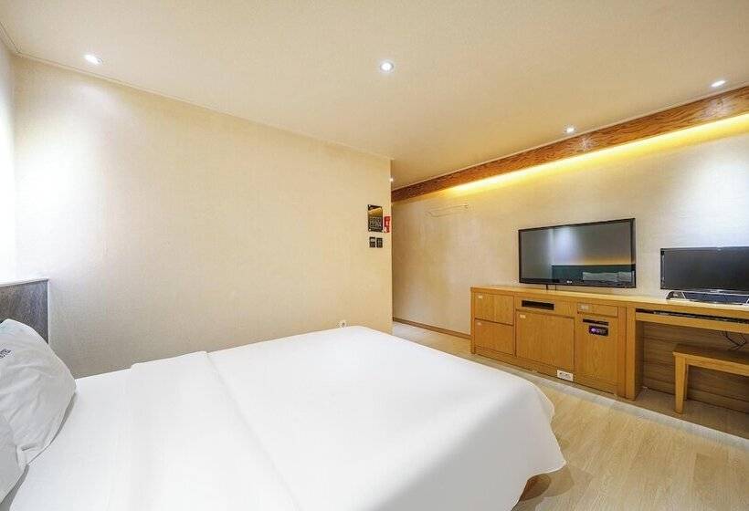 Motel Gwangyang Picasso