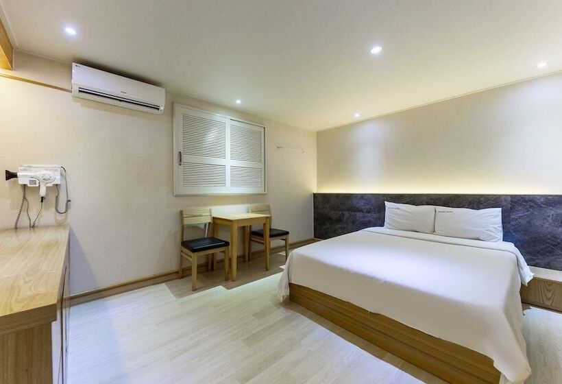 Motel Gwangyang Picasso