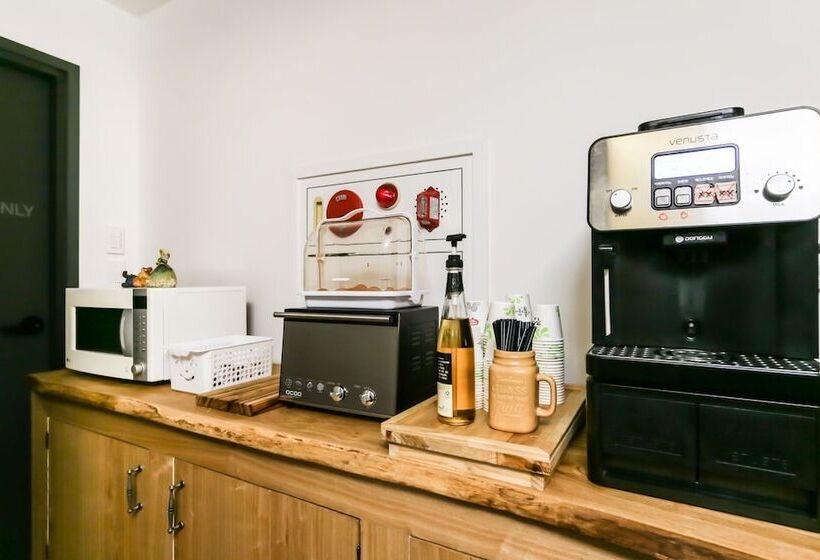 모텔 Gyeongsan Shwimpyo