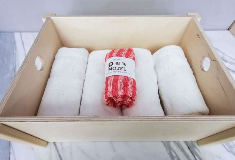 모텔 Gyeongsan Shwimpyo