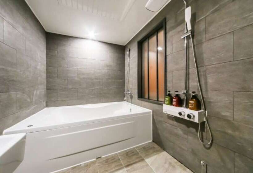 모텔 Gyeongsan Shwimpyo