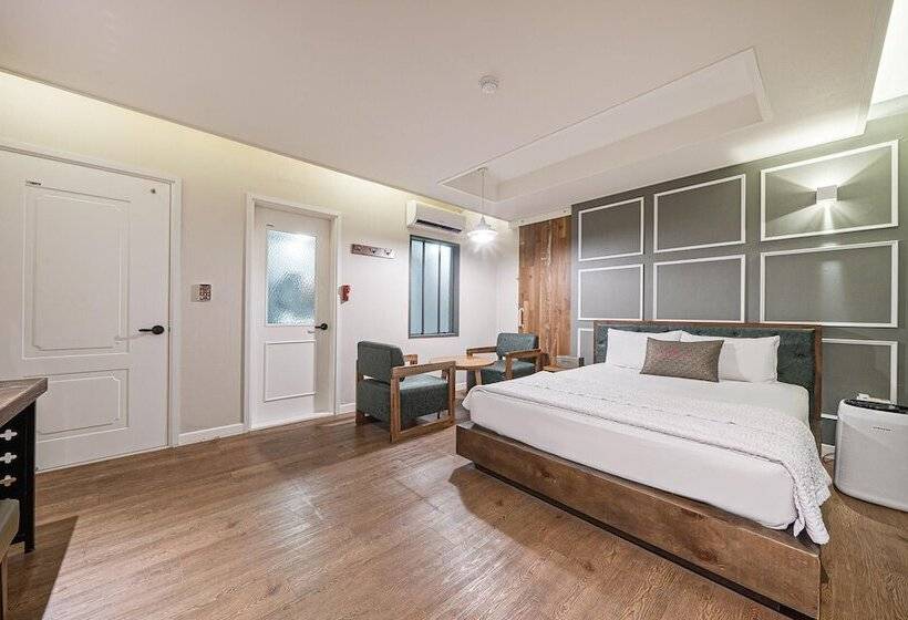 모텔 Gyeongsan Shwimpyo