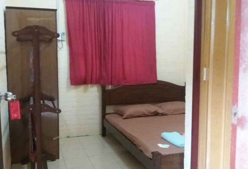 فندق على الطريق Kamila Teluk Senangin