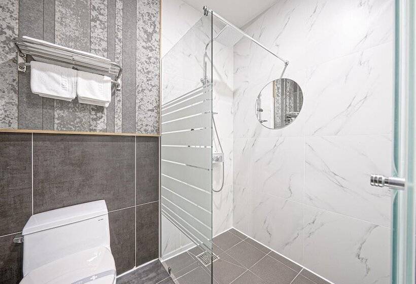 모텔 Pohang Jukdo Market Tahiti