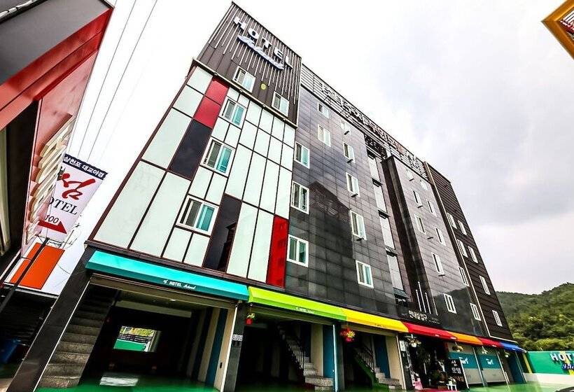 Motel Sacheon Island