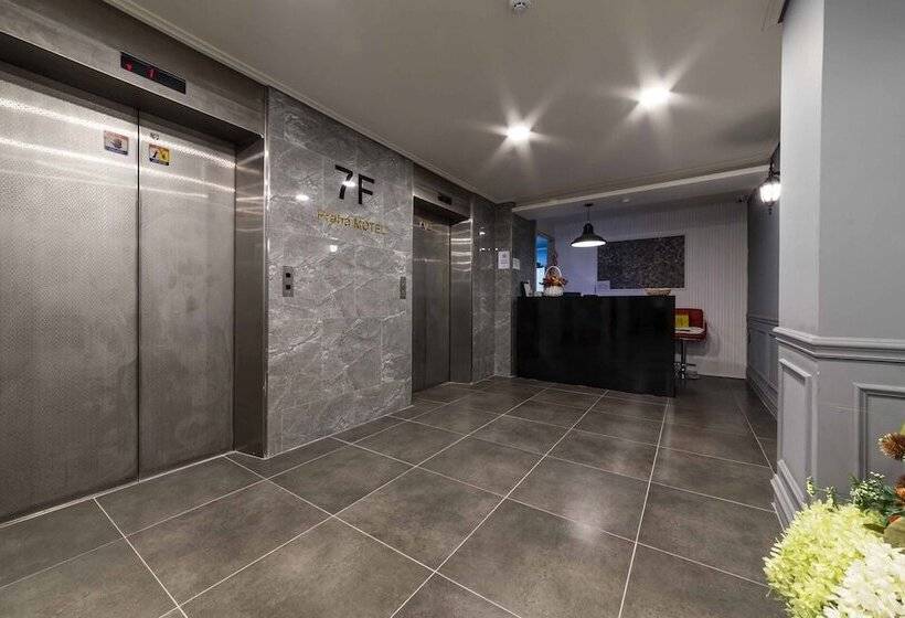 فندق على الطريق Sanbon Praha