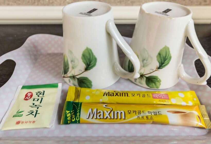 فندق على الطريق Sanbon Praha