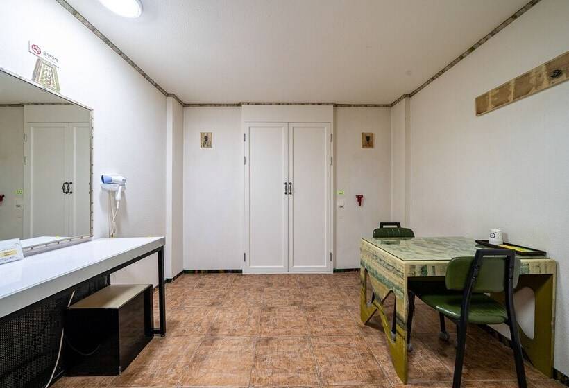 מוטל 호텔 아리아 평택 송탄