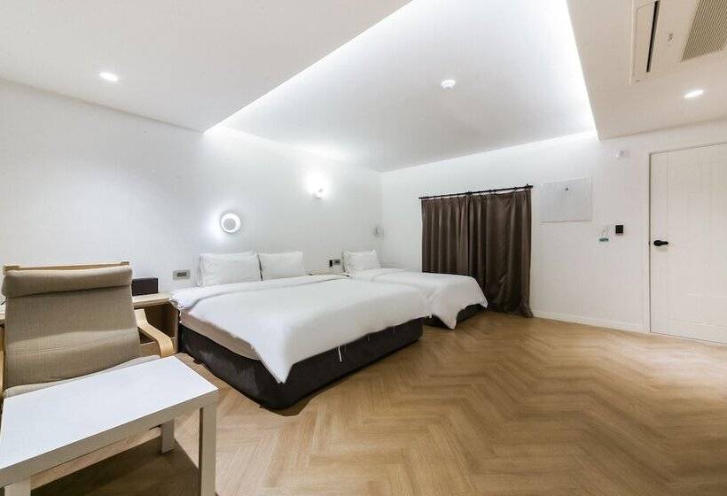 모텔 Ulsan Seongnamdong Hue