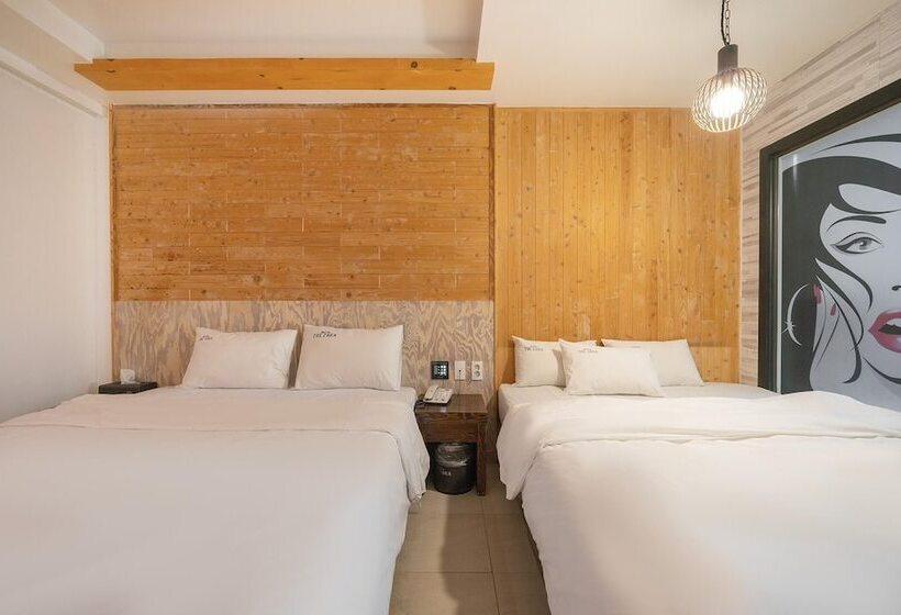 모텔 Voice The Zara Drive In