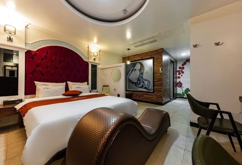 모텔 Voice The Zara Drive In