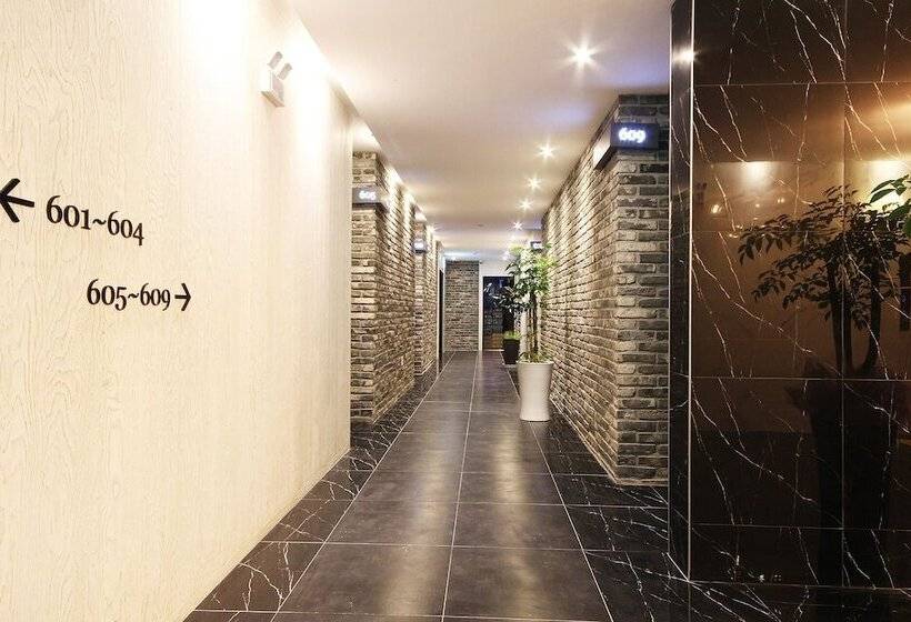 Motel Yeosu Kboutique