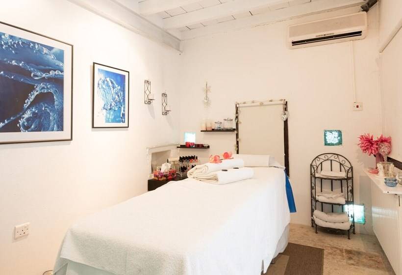 膳宿费 Adamos 1 Br Hotel Apartments