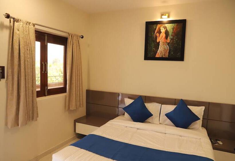 Raaj Resort