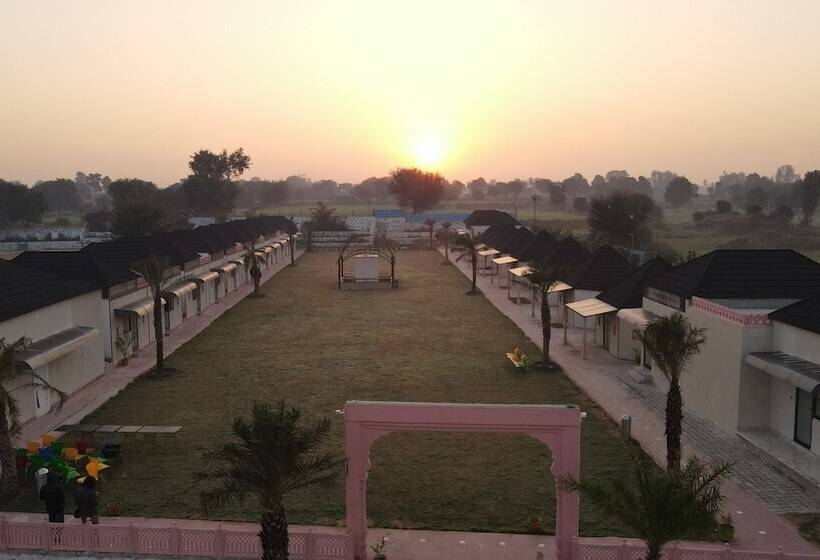 منتجع Club 21by Sariska Fun City