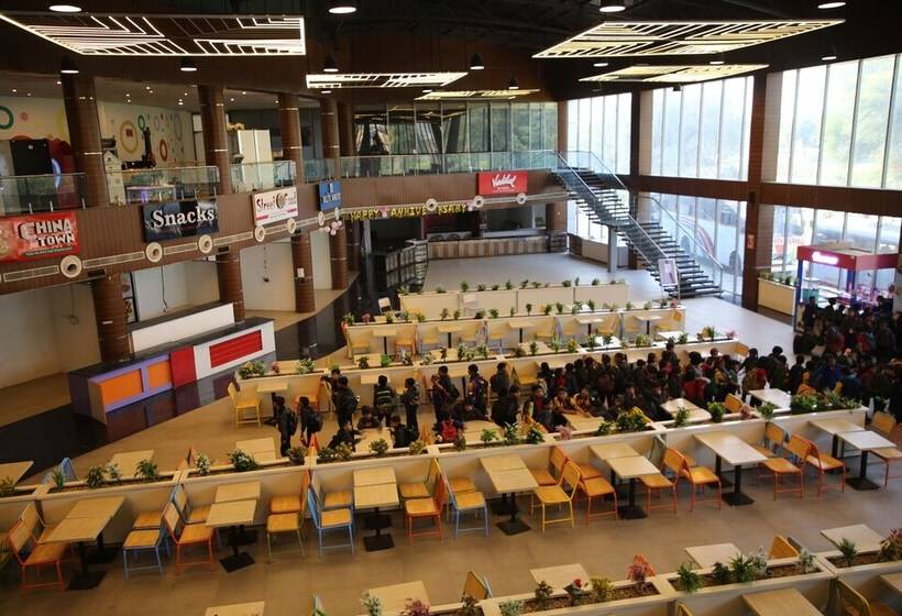 منتجع Club 21by Sariska Fun City